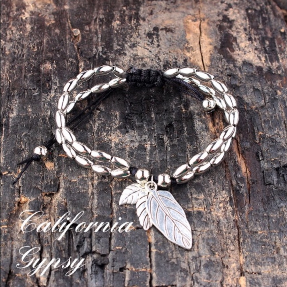 Boho Charm Feather Bead Anklet🎉 RESTOCKED🎉 - Picture 2 of 3